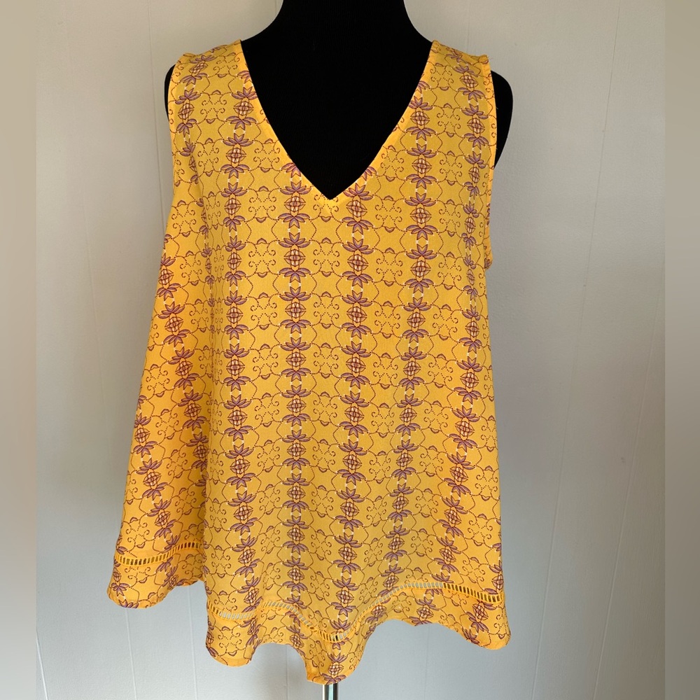 Mustard Gold Tank with Purple & Burgundy Design. Size Medium